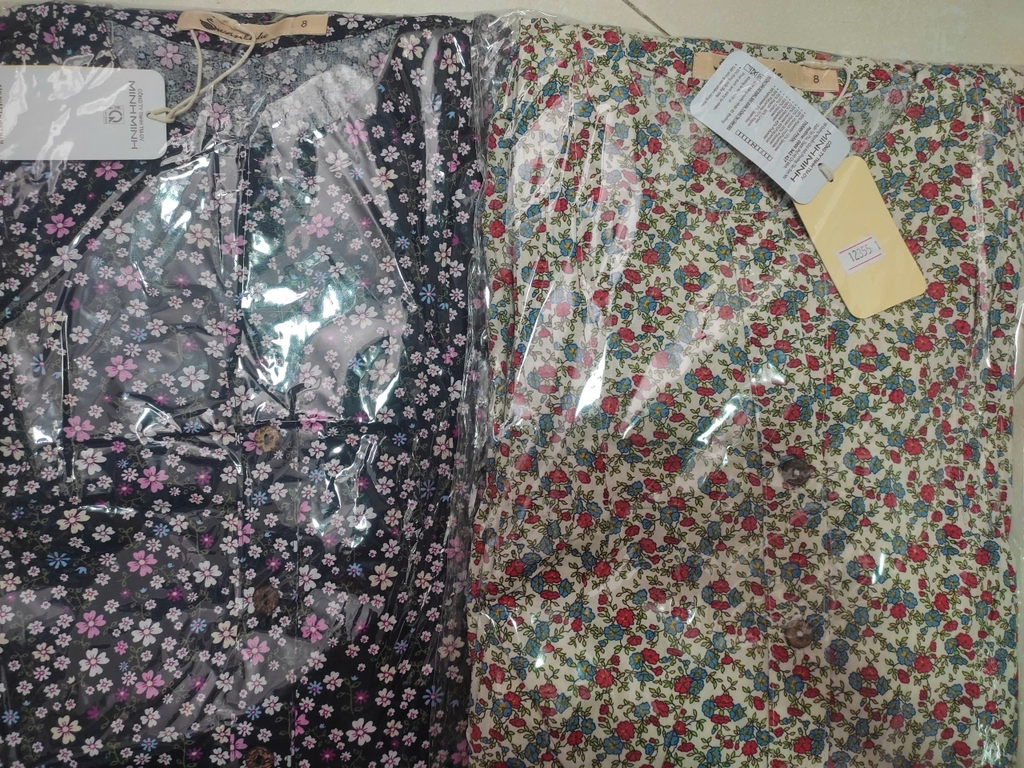 SWANLAKE | Váy Đầm Nữ Maxi Dáng Dài Cổ Trụ Cài Nút Tay Lỡ Linen Bông Nhí Xếp Ly Đuôi Cá D12355LW11