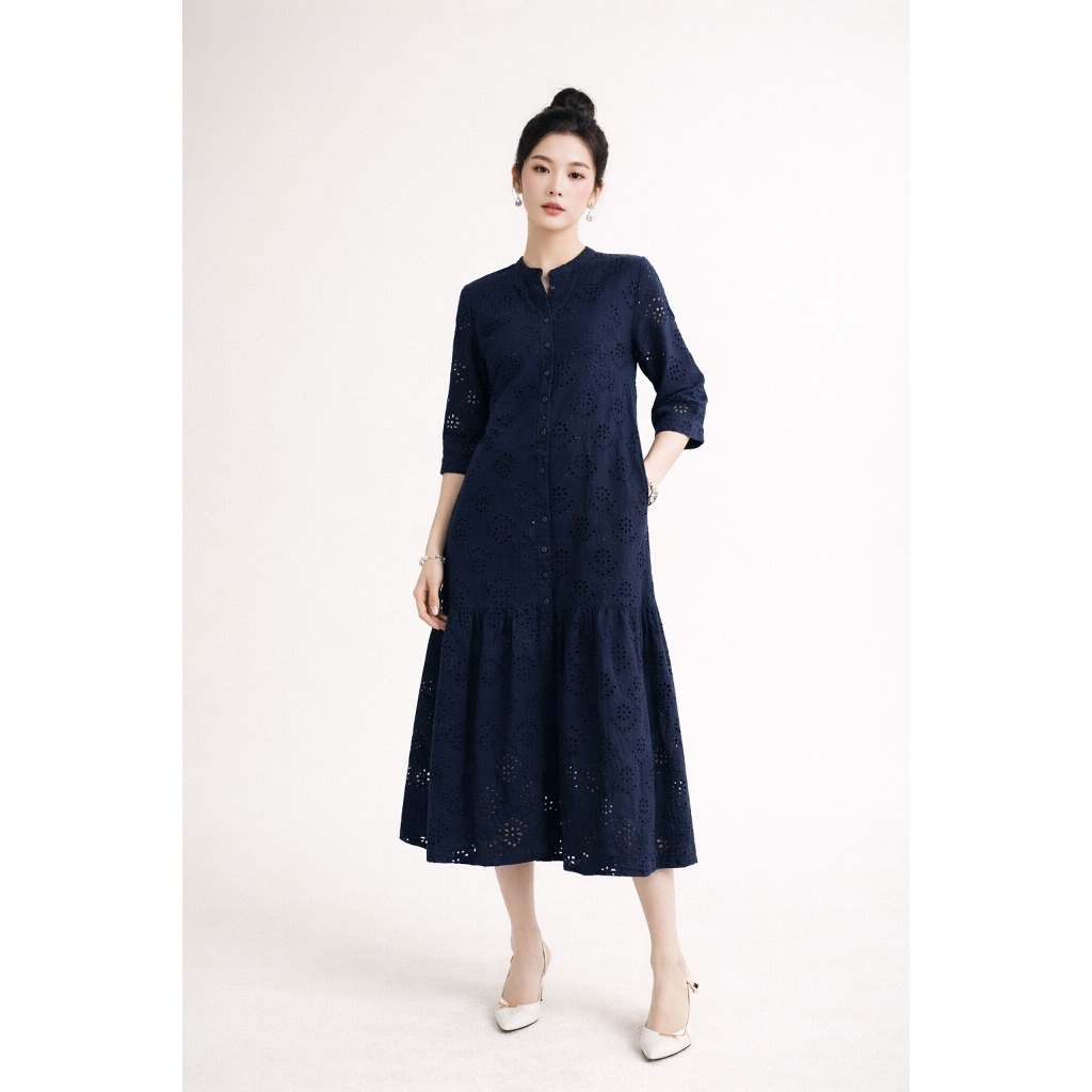 SWANLAKE | Váy Đầm Nữ Maxi Suông Đuôi Cá Cổ Trụ Cài Nút Cotton Thêu Đục Lỗ Tay Lỡ Du Lịch Hè D12761LW05