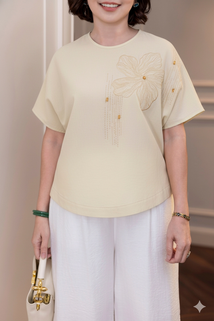 M COLLECTION | Áo Kiểu Nữ Trung Niên Tặng Mẹ, Bà Linen Thêu Hoa Cổ Tròn Tay Ngắn Cánh Dơi A12942