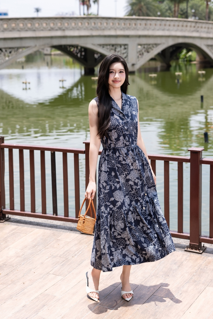 SWANLAKE | Váy Đầm Nữ Vải Linen Cổ Sơ Mi Cài Nút Sát Nách Có Túi Dây Thắt Eo Đuôi Cá Xòe D13691LW01