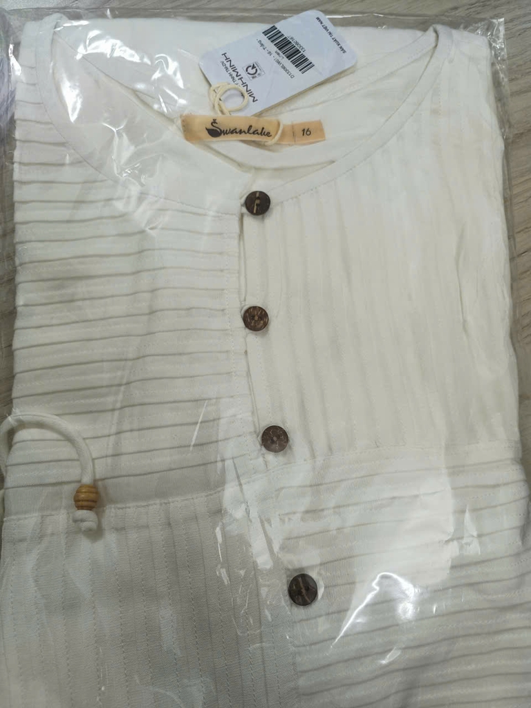 SWANLAKE | Váy Đầm Nữ Suông Cổ Tròn Cài Nút Tay Lỡ Vải Linen Dây Thắt Eo Công Sở Thanh Lịch D13306LW01