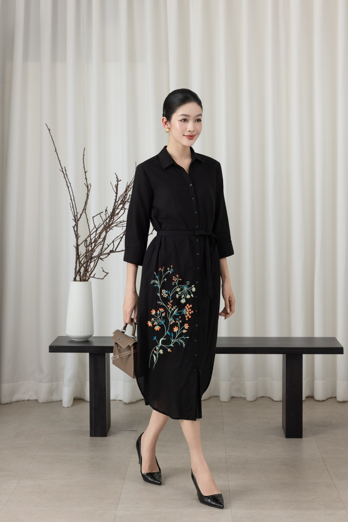 SWANLAKE | Váy Đầm Nữ Suông Vải Linen Thêu Hoa Cổ Sơ Mi Cài Nút Tay Lỡ Dây Thắt Eo Công Sở D13577LW01