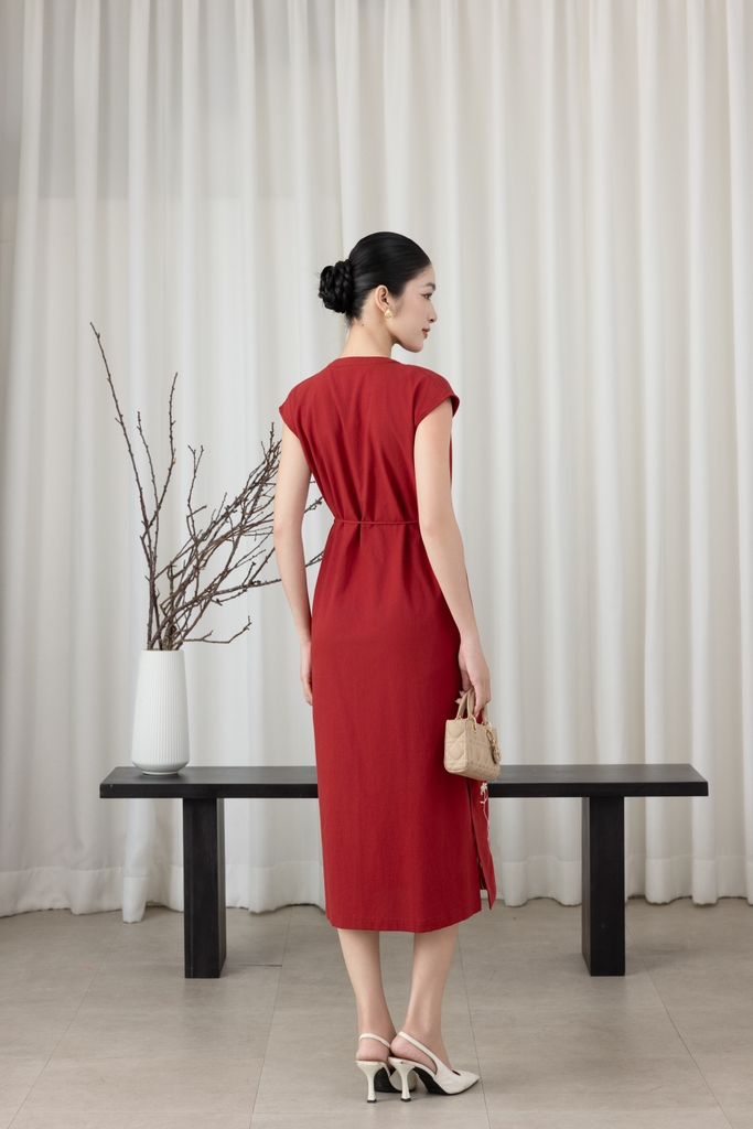 SWANLAKE | Váy Đầm Nữ Midi Cổ Chữ V Dây Thắt Eo Vải Linen Thêu Hoa Cài Nút Xẻ Tà Đi Biển D13519LW01