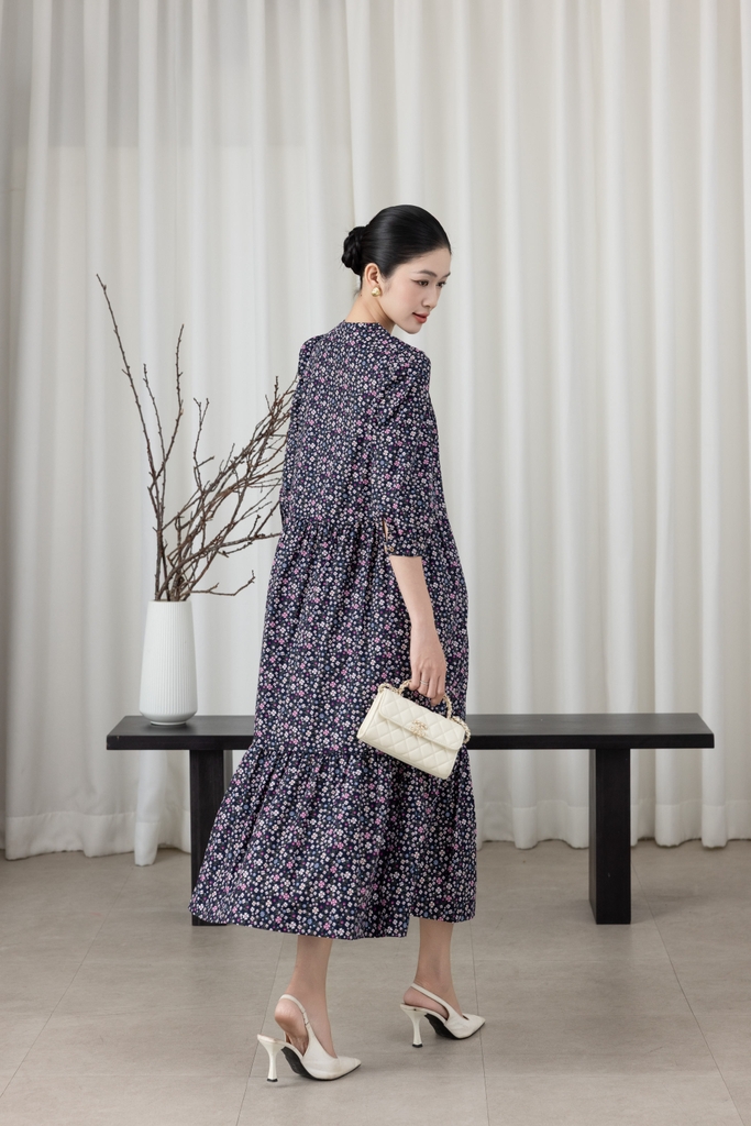 SWANLAKE | Váy Đầm Nữ Maxi Dáng Dài Cổ Trụ Cài Nút Tay Lỡ Linen Bông Nhí Xếp Ly Đuôi Cá D12355LW11