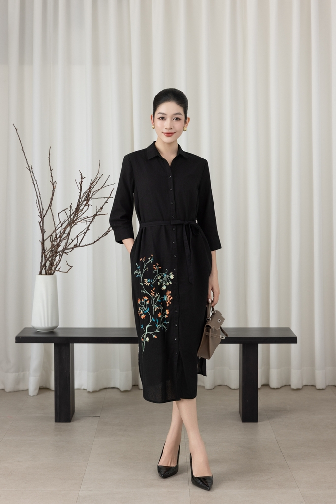 SWANLAKE | Váy Đầm Nữ Suông Vải Linen Thêu Hoa Cổ Sơ Mi Cài Nút Tay Lỡ Dây Thắt Eo Công Sở D13577LW01