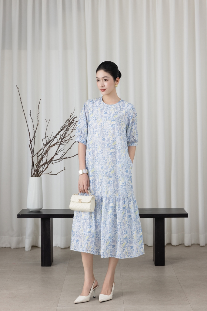 SWANLAKE | Váy Đầm Nữ Maxi Suông Đuôi Cá Vải Cotton Thêu Đục Lỗ 2 Lớp Có Túi Du Lịch Đi Biển D11522LW07