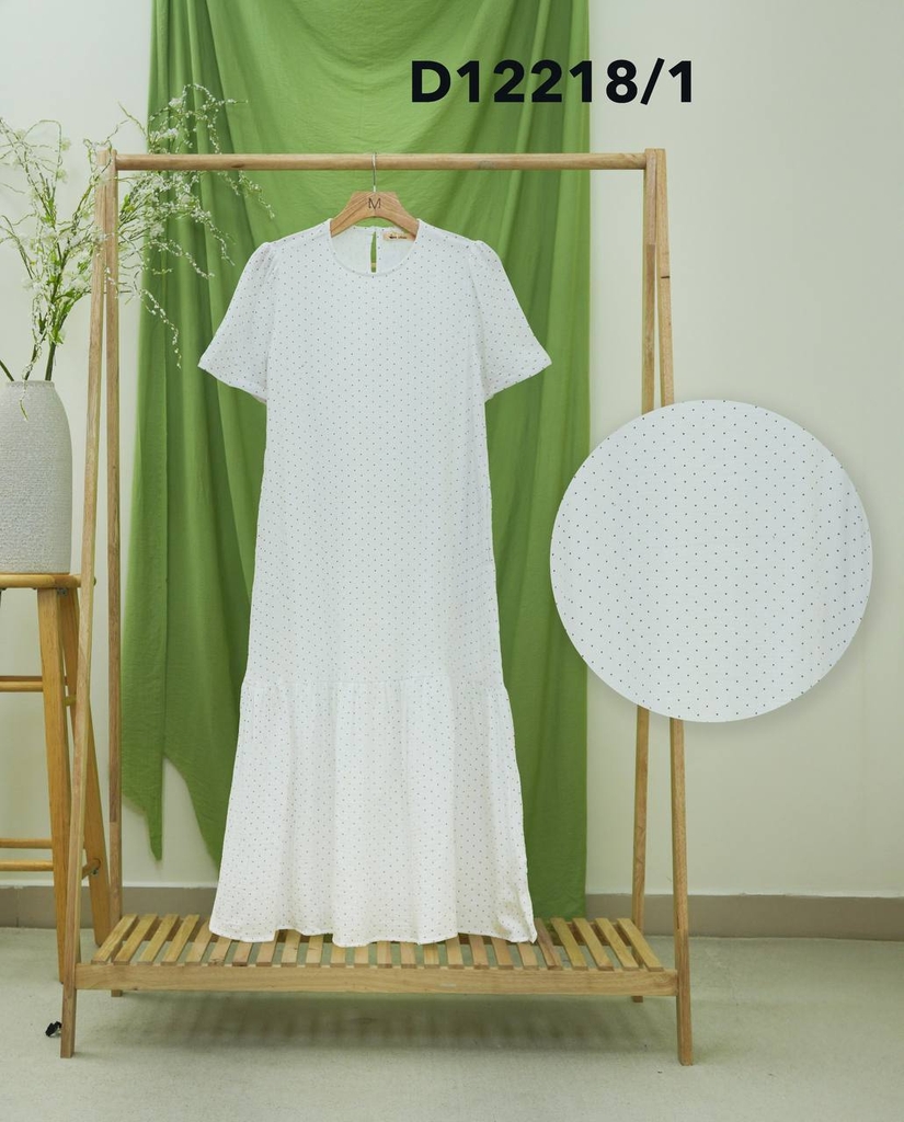 Swanlake | Đầm Phom Suông Đuôi Cá Tay Ngắn Xô Muslin Chấm Bi D12218LW01