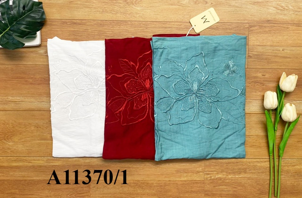 M Collection | Áo Trung Niên Nữ Lụa Hàn Phom Vuông Cắt Hoa 3D A11370LW01