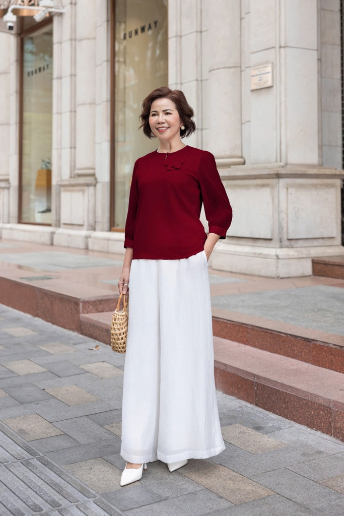 M Collection | Áo Trung Niên Nữ Tặng Mẹ, Tặng Bà Chất Lụa Ngọc Đính Hoa 3D Sang Trọng A12385LW01