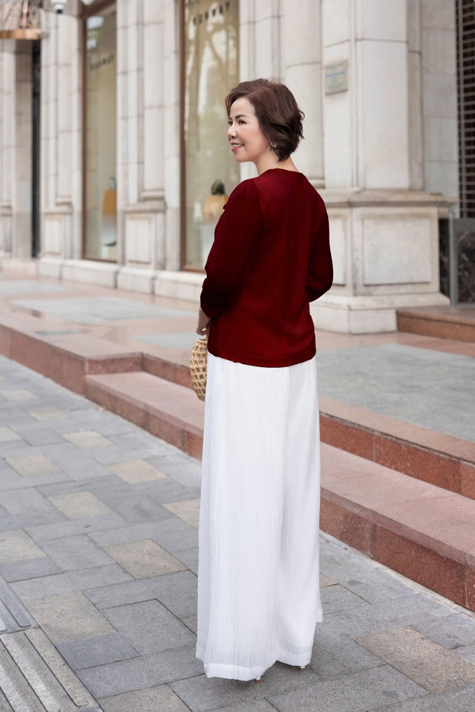 M Collection | Áo Trung Niên Nữ Tặng Mẹ, Tặng Bà Chất Lụa Ngọc Đính Hoa 3D Sang Trọng A12385LW01