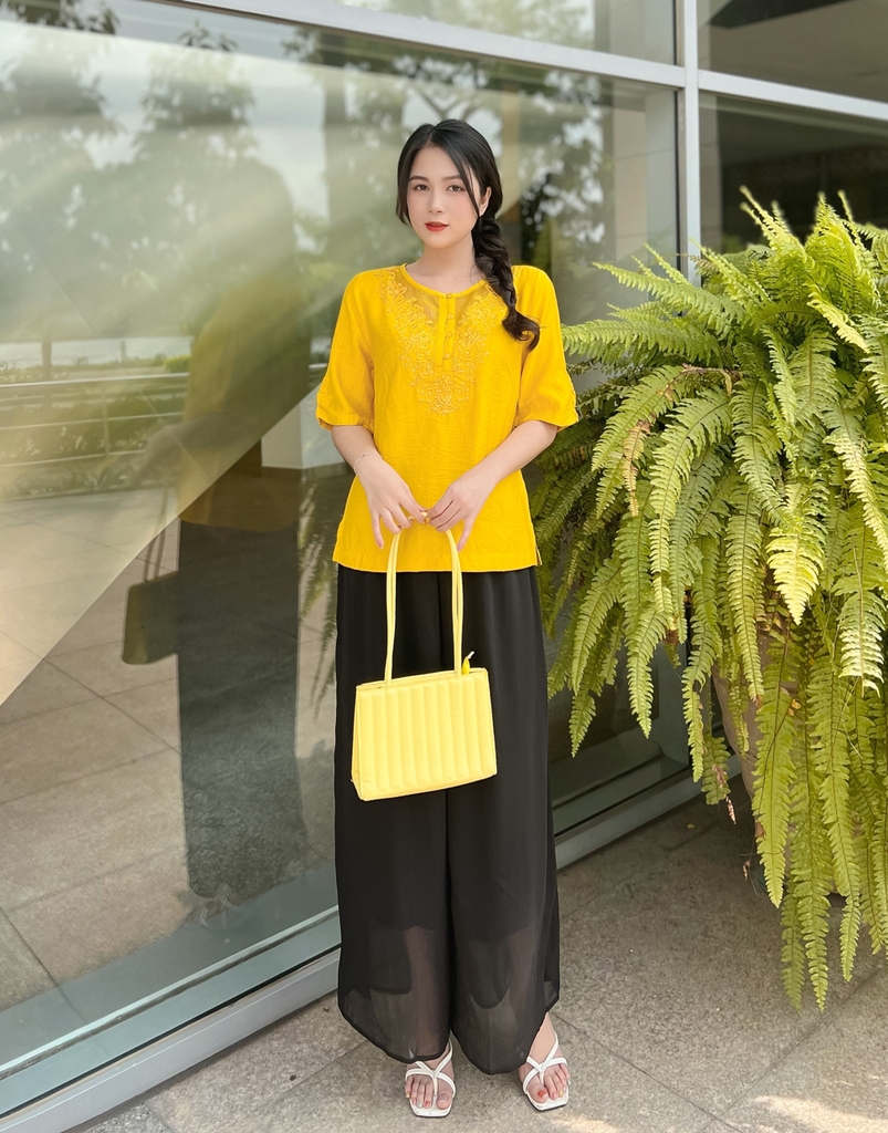 Áo Kiểu Thêu Lưới Tay Lỡ Lụa Hàn Swanlake - A10191LW01