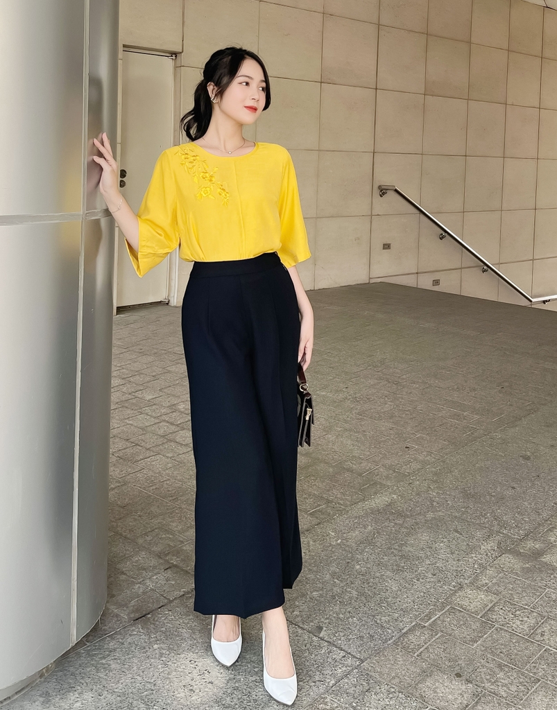 Áo Thêu Tay Lỡ Vải Lụa Xược Swanlake - A10514LW12