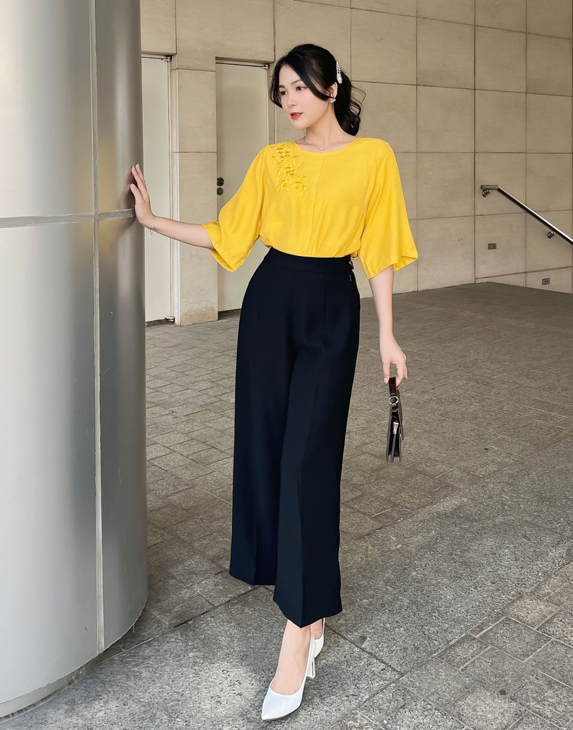 Áo Thêu Tay Lỡ Vải Lụa Xược Swanlake - A10514LW12