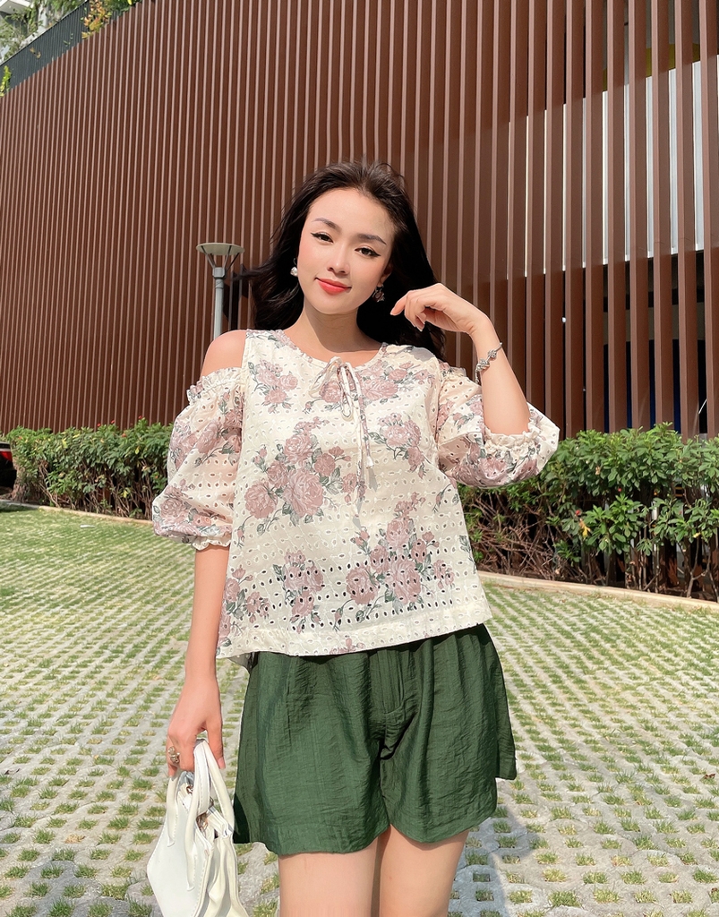 Quần Short Lưng Thun Nẹp Gài Nút Swanlake - Q10687LW01