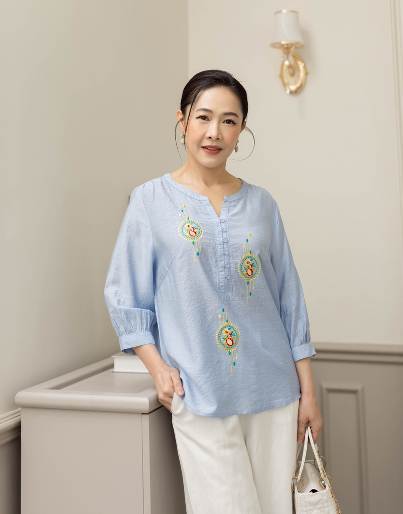Áo Trung Niên Tay Lỡ Cổ Trụ Lụa Hàn Thêu A11083LW07