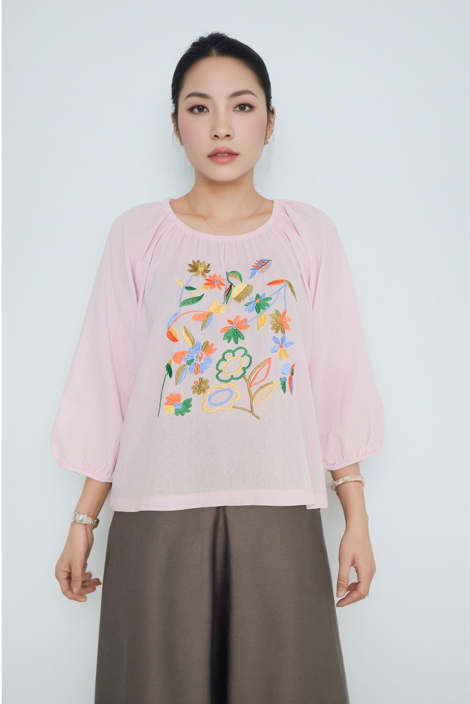 Áo Trung Niên Linen Thêu Cổ Nhún Tay Lỡ - A11572LW01