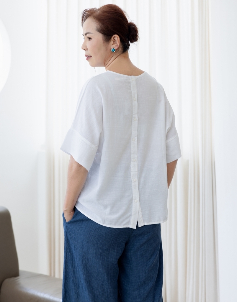 Áo Trung Niên Cánh Dơi Linen Thêu - A11492LW01