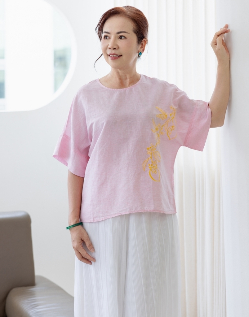 Áo Trung Niên Cánh Dơi Linen Thêu - A11492LW01