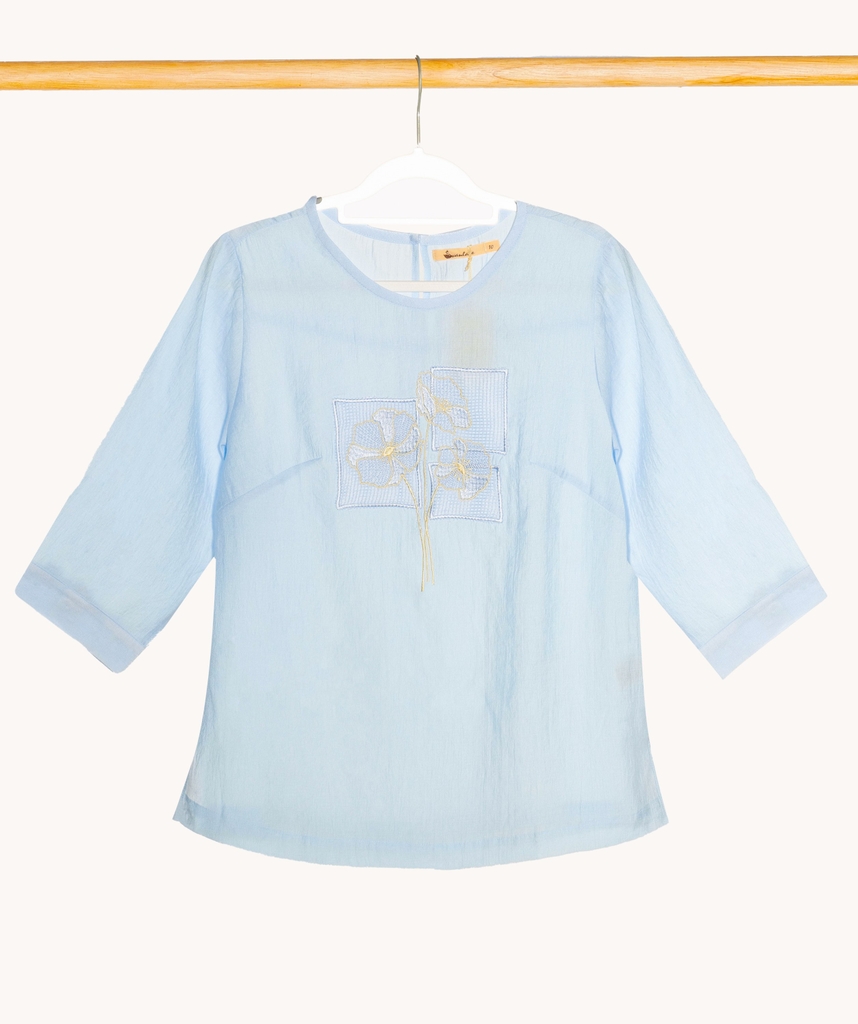 Áo Thêu Hoa Tơ Mỹ Swanlake - A11716LW01