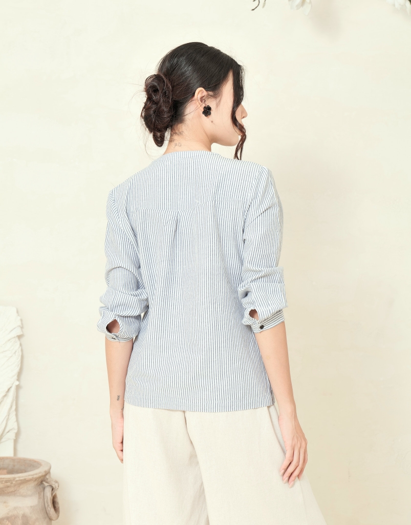 Áo Kiểu Thêu Hai Bên Vai Cotton Sọc Swanlake - A11895LW01