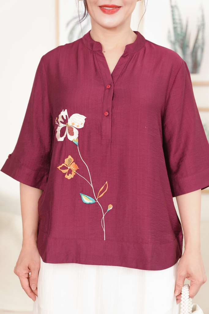 M-Collection - Áo Cổ Trụ Thêu Hoa Vạt Bầu Lụa Hàn - A11946LW01