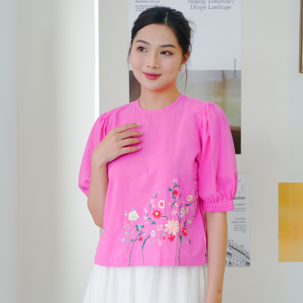 M-Collection - Áo Kiểu Tay Bí Cổ Tròn Thêu Hoa Chất Liệu Linen - A12004LW01