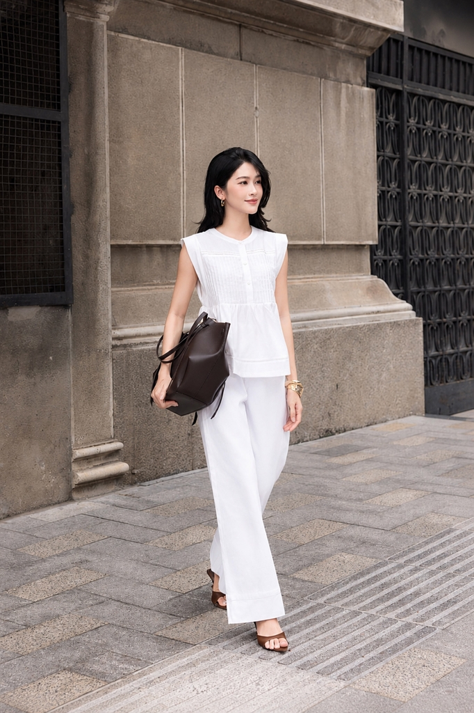 SWANLAKE | Áo Kiểu Nữ Sát Nách Dáng Babydoll Xếp Ly Cổ Tròn Chất Tơ Cotton Dạo Phố Hè A13863LW01