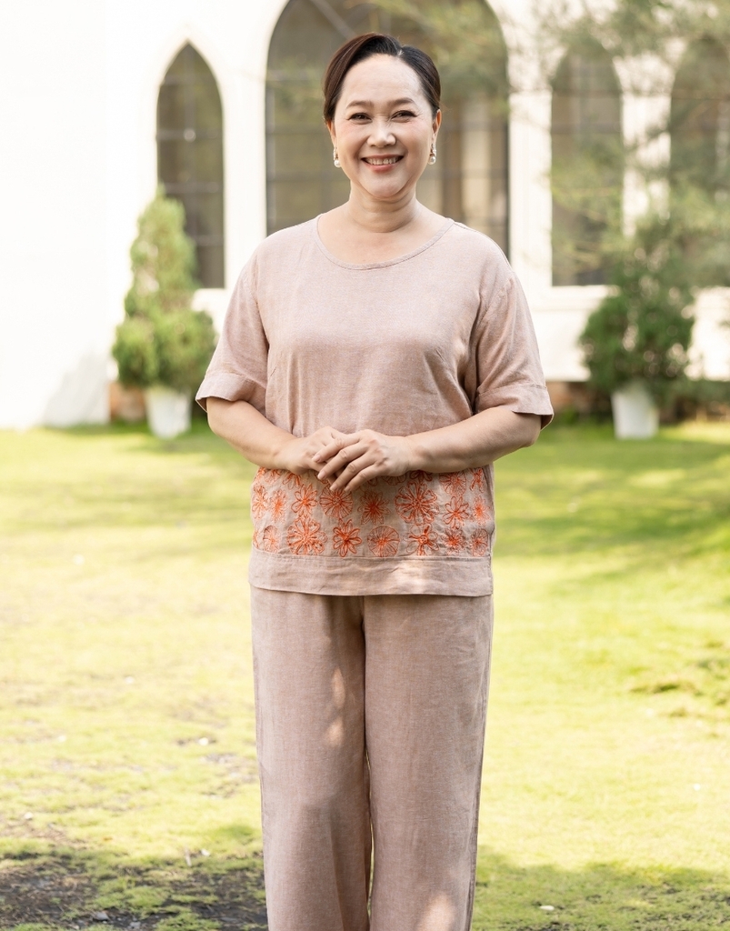 Bộ Linen Thêu Hoa Swanlake - B11340LW01