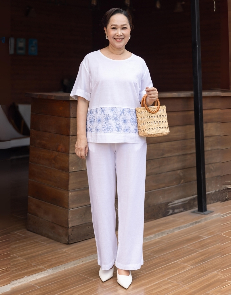 Bộ Linen Thêu Hoa Swanlake - B11340LW01