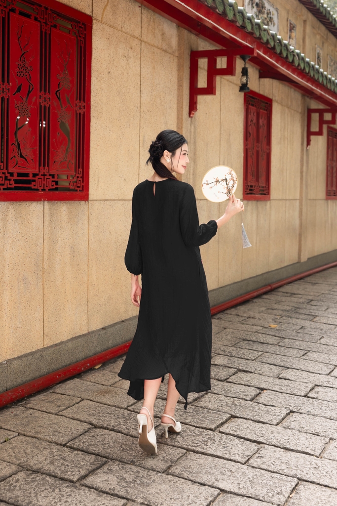 Đầm Suông Chất Liệu Tơ Swanlake - D12240LW01