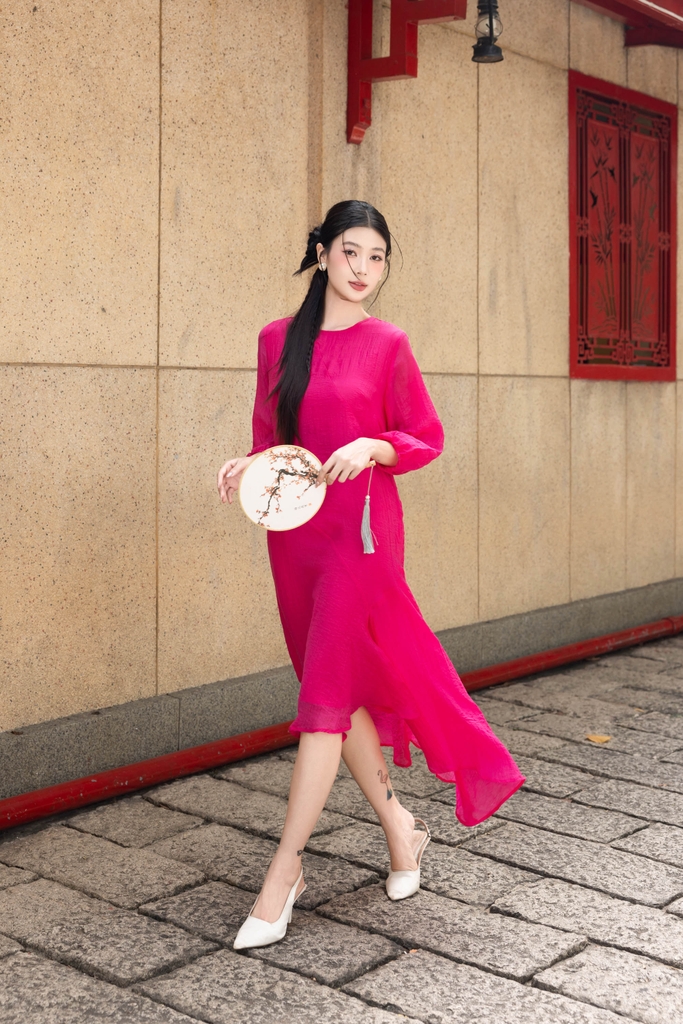 Đầm Suông Chất Liệu Tơ Swanlake - D12240LW01