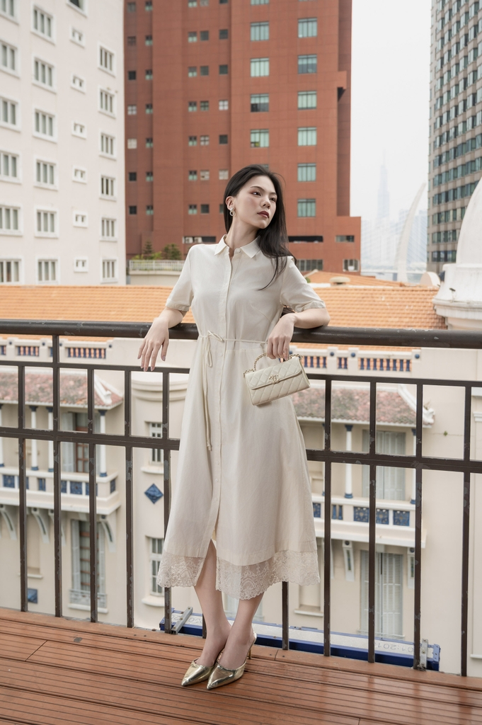 SWANLAKE | Váy Đầm Sơ Mi Nữ Cotton Phối Ren Hoa Dây Thắt Eo Tay Ngắn Công Sở Thanh Lịch D13441LW01