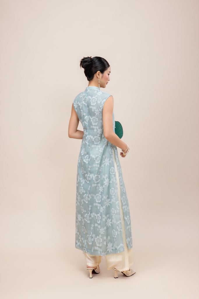 Áo Dài Cách Tân Chất Tơ Thêu Hoa L14127LW01