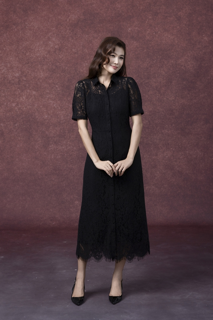 SWANLAKE | Váy Đầm Sơ Mi Nữ Vải Phối Ren Hoa 2 Lớp Chiết Eo Tay Ngắn Sang Trọng Đi Tiệc D13326LW01