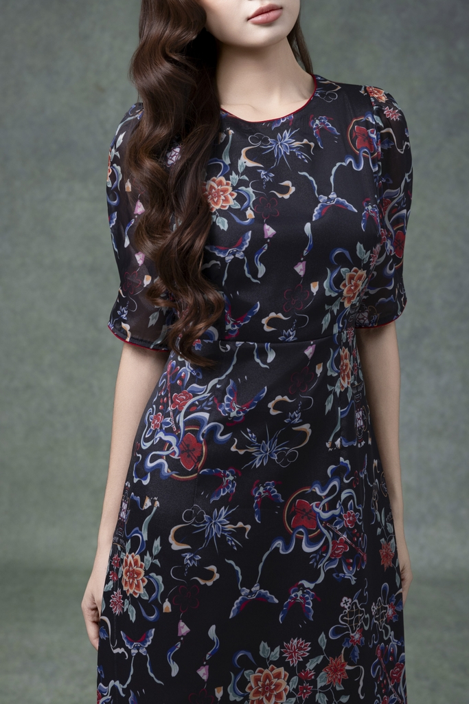 SWANLAKE | Váy Đầm Nữ Maxi Suông Vải Tơ In Hoa Cổ Tròn Tay Bí Phồng Chiết Eo Đi Tiệc Công Sở D13245LW01