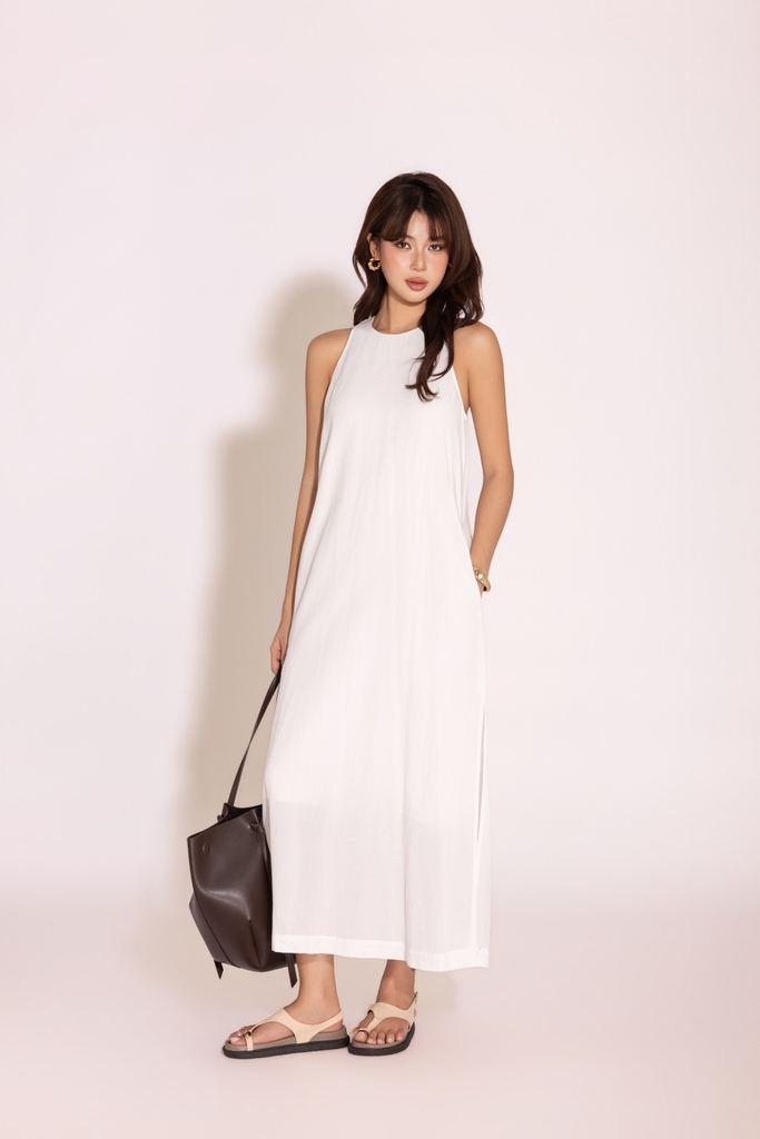 SWANLAKE | Váy Đầm Nữ Maxi Suông Sát Nách Cổ Yếm Vải Linen Trơn Hai Lớp Có Túi Dạo Phố D13877LW03