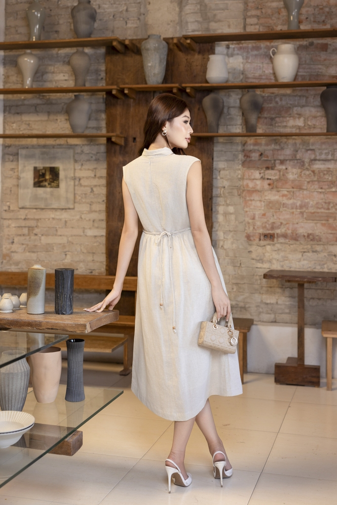 SWANLAKE | Váy Đầm Nữ Midi Sát Nách Cổ Sơ Mi Dây Thắt Eo Vải Linen Cao Cấp Thanh Lịch D13472LW01