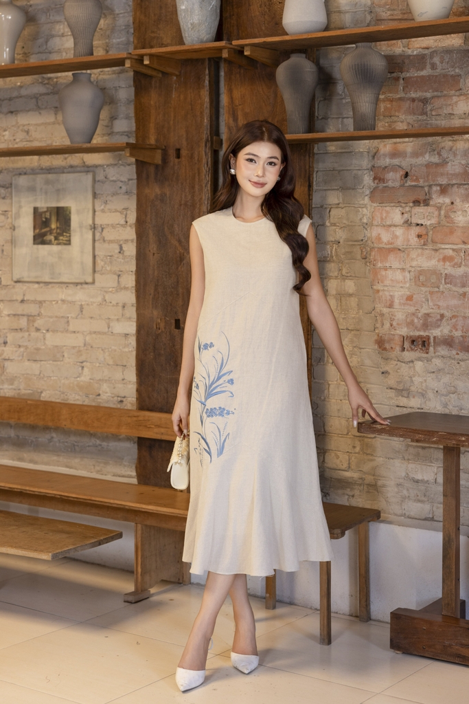 SWANLAKE | Váy Đầm Nữ Suông Sát Nách Cổ Tròn Đuôi Cá Vải Linen Thêu Hoa Cao Cấp Thanh Lịch D13313LW01