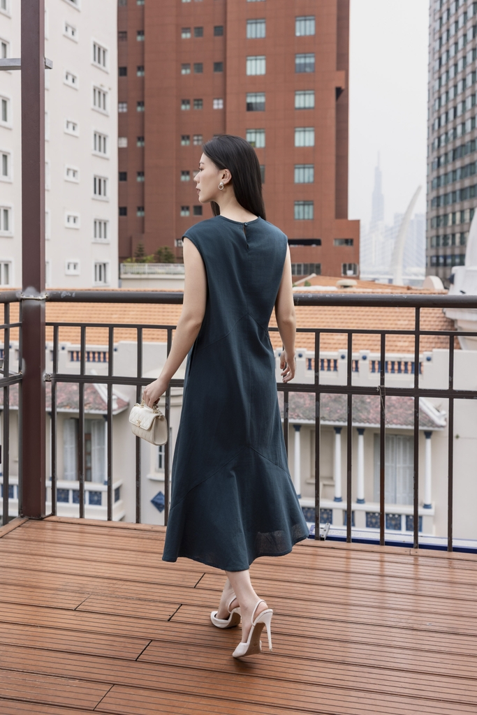 SWANLAKE | Váy Đầm Nữ Suông Sát Nách Cổ Tròn Đuôi Cá Vải Linen Thêu Hoa Cao Cấp Thanh Lịch D13313LW01