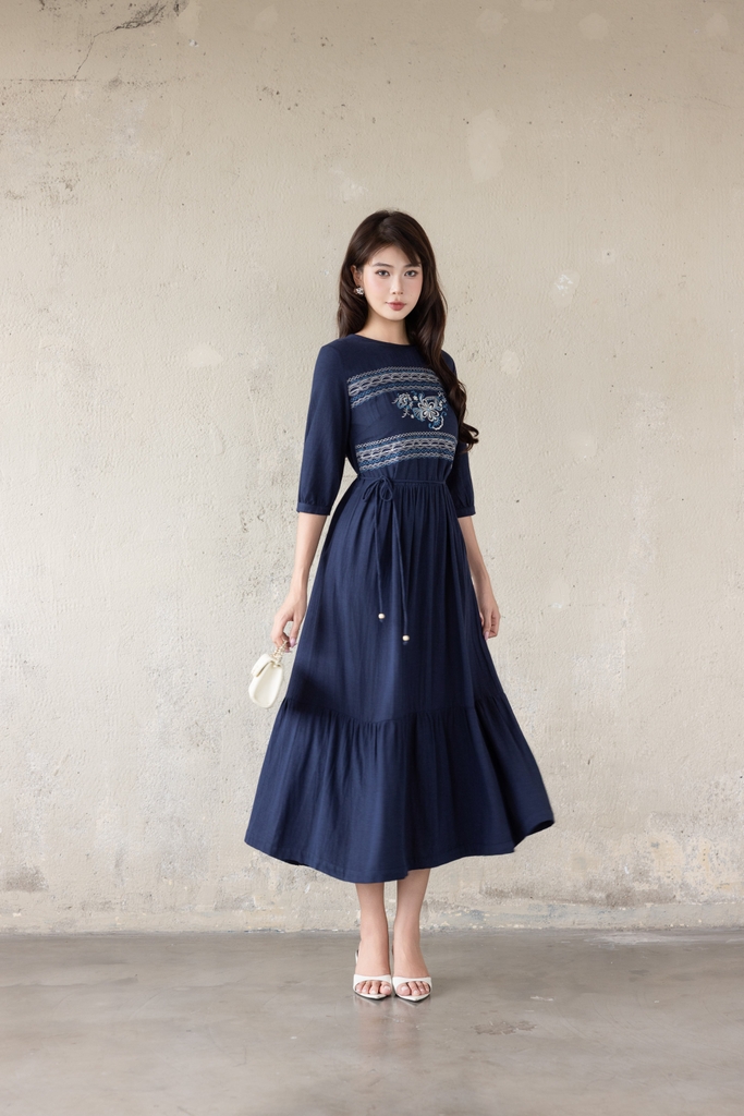 SWANLAKE | Váy Đầm Nữ Maxi Đuôi Cá Xòe Vải Linen Hàn Thêu Hoa Cổ Tròn Tay Lỡ Dây Thắt Eo D13700LW01