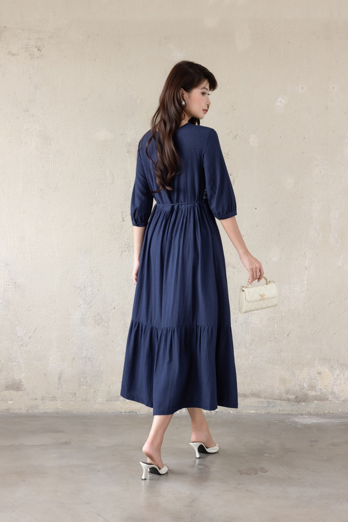 SWANLAKE | Váy Đầm Nữ Maxi Đuôi Cá Xòe Vải Linen Hàn Thêu Hoa Cổ Tròn Tay Lỡ Dây Thắt Eo D13700LW01