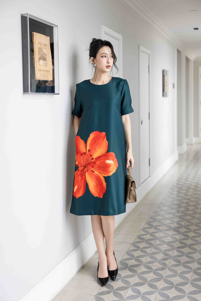 SWANLAKE | Váy Đầm Nữ Suông Cổ Tròn Vải Lụa Taffeta Dày In Hoa Tay Ngắn Sang Trọng Đi Tiệc D13086LW02