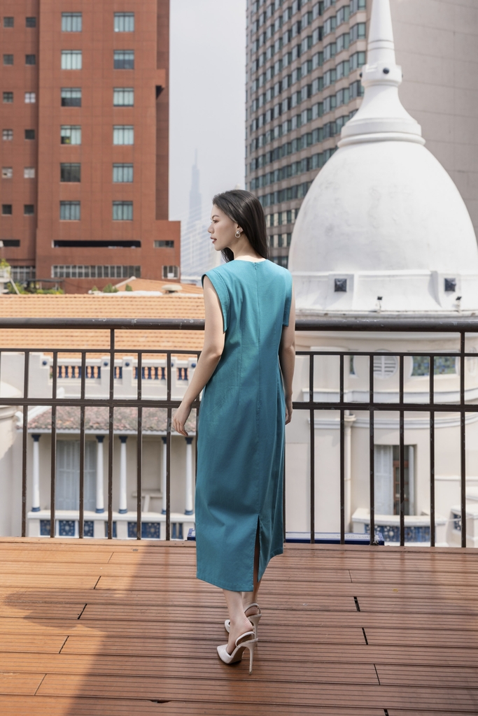 SWANLAKE | Váy Đầm Nữ Suông Sát Nách Cổ Tròn Xẻ Tà Vải Linen Thêu Hoa Cao Cấp Công Sở D13365LW01