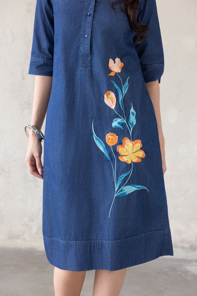 Đầm Jean Thêu D13829