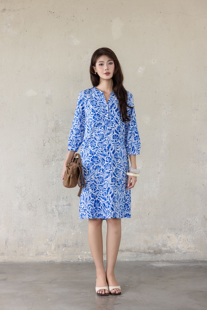 SWANLAKE | Váy Đầm Nữ Suông Tay Lỡ Cổ Trụ Cài Nút Vải Linen Cao Cấp Có Túi Du Lịch Biển Hè D12364LW07
