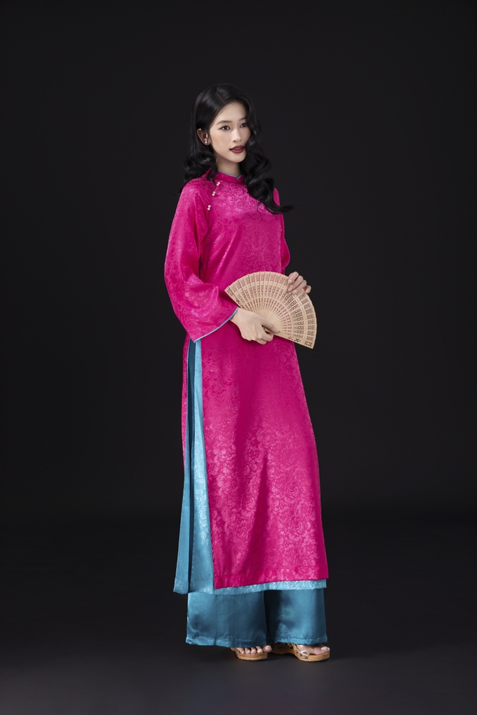 SWANLAKE | Áo Dài Tết Cách Tân Nữ Lụa Gấm Tà Kép Tay Dài Rộng Dáng Suông Truyền Thống L13155LW01