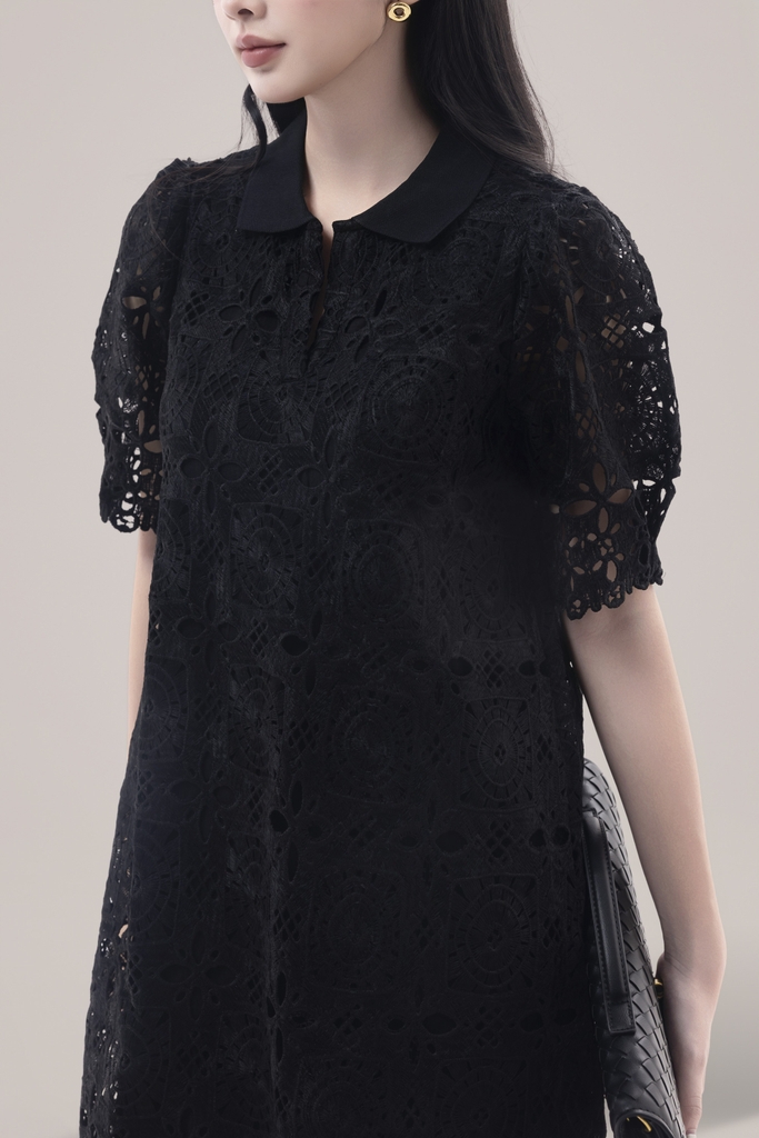 Đầm Ren Có Lót Cổ Sơ Mi Thun Swanlake - D11829LW01