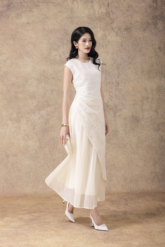 SWANLAKE | Váy Đầm Maxi Đuôi Cá Nữ Cotton Thêu Đục Lỗ Phối Tơ Dập Ly Nhấn Eo Sát Nách Tiệc D13146LW01