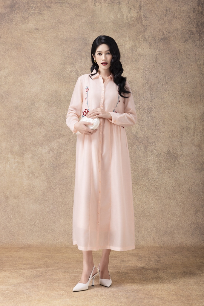 SWANLAKE | Váy Đầm Sơ Mi Nữ Suông Vải Tơ Lót Lụa Thêu Hoa Cao Cấp Tay Dài Công Sở Thanh Lịch D13096LW01