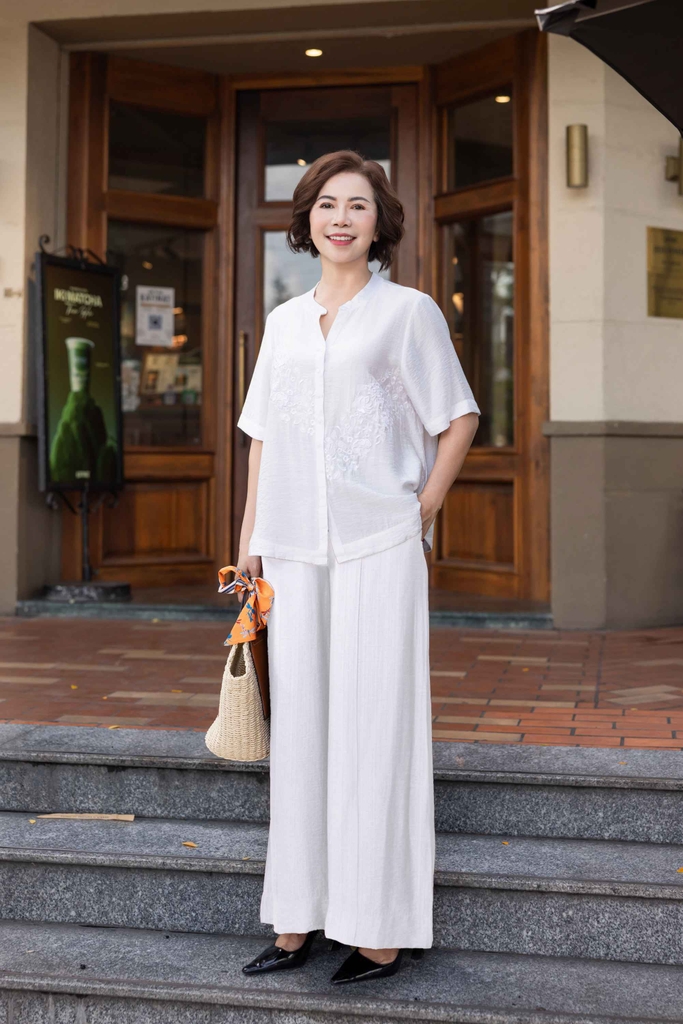 Quần Lụa hàn Ống Rộng Ly Gân Lưng Thun Swanlake - Q11402LW13